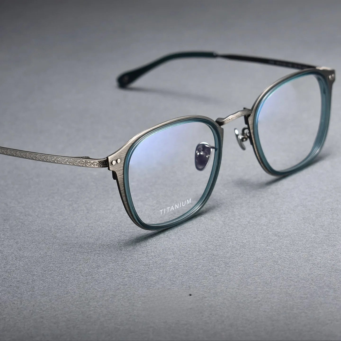 LAICIA Man Luxury Fashion RetroRound Spectacle Pure Titanium Eyewear Optical Prescription Frames Man