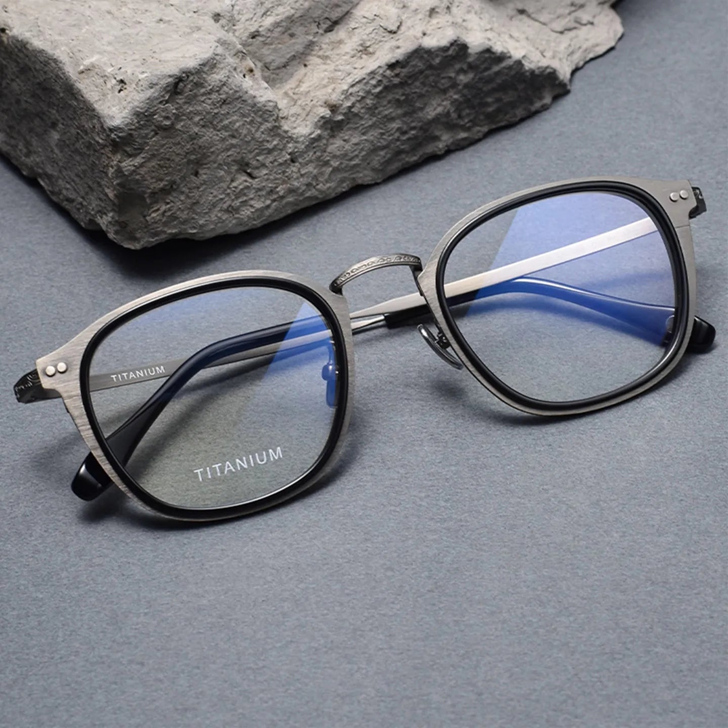 LAICIA Man Luxury Fashion RetroRound Spectacle Pure Titanium Eyewear Optical Prescription Frames Man
