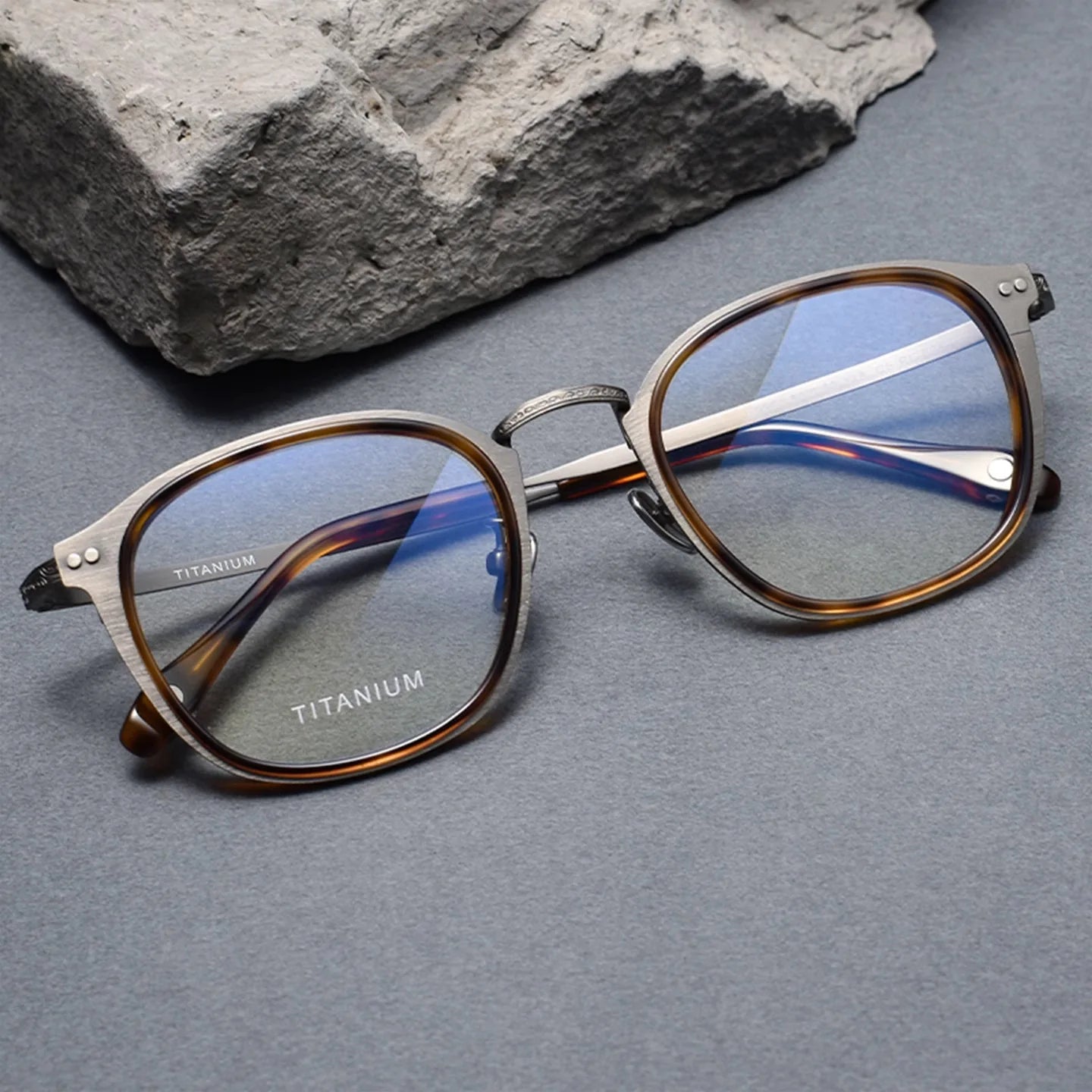 LAICIA Man Luxury Fashion RetroRound Spectacle Pure Titanium Eyewear Optical Prescription Frames Man