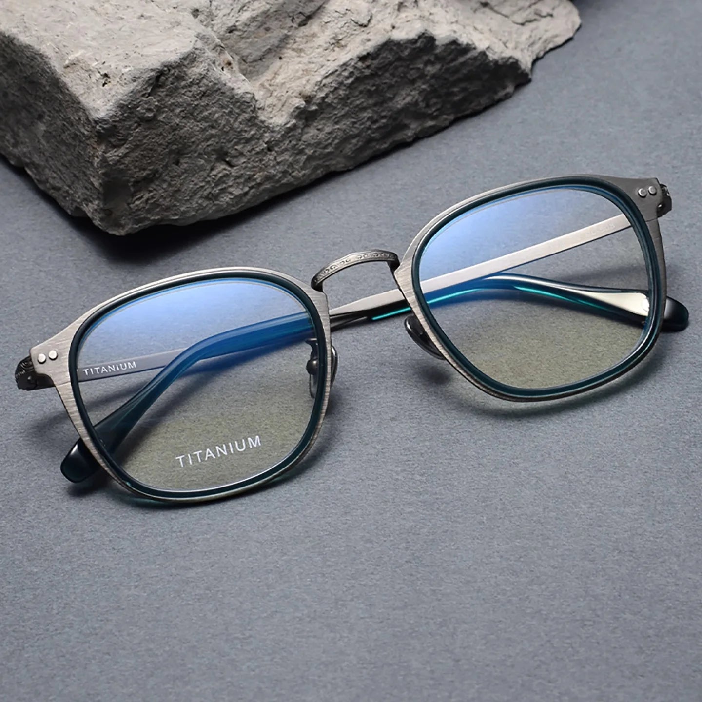 LAICIA Man Luxury Fashion RetroRound Spectacle Pure Titanium Eyewear Optical Prescription Frames Man